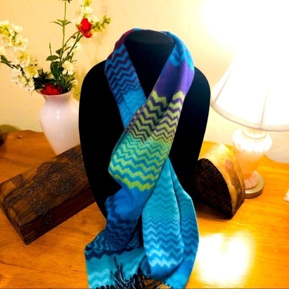 V. FRAAS Accessories - V. Fraas Cashmink Classic Scarf